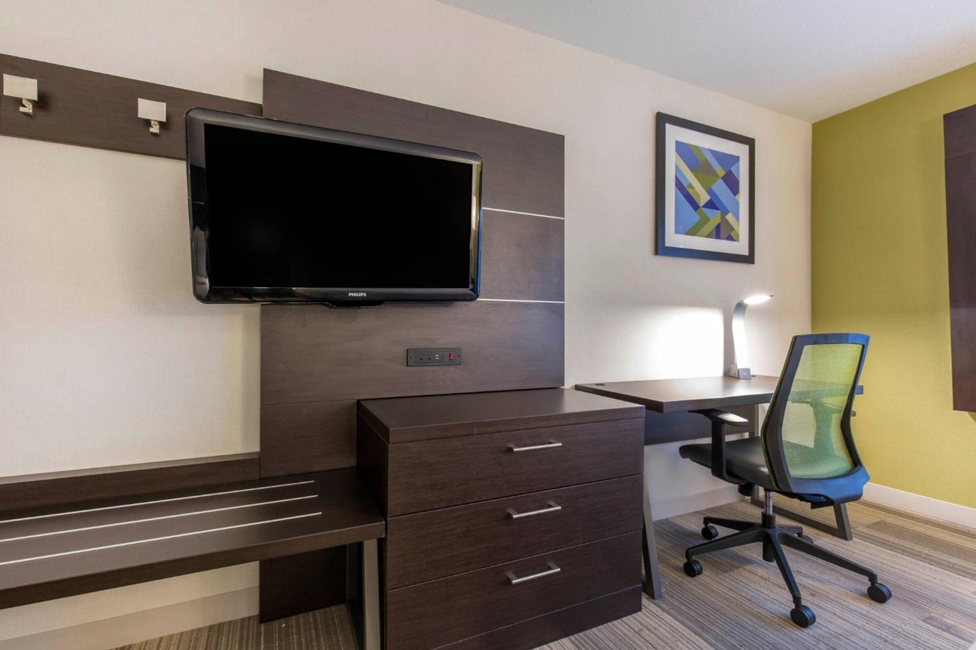 Holiday Inn Express And Suites Chicago West - St Charles By Ihg Saint Charles Exterior foto