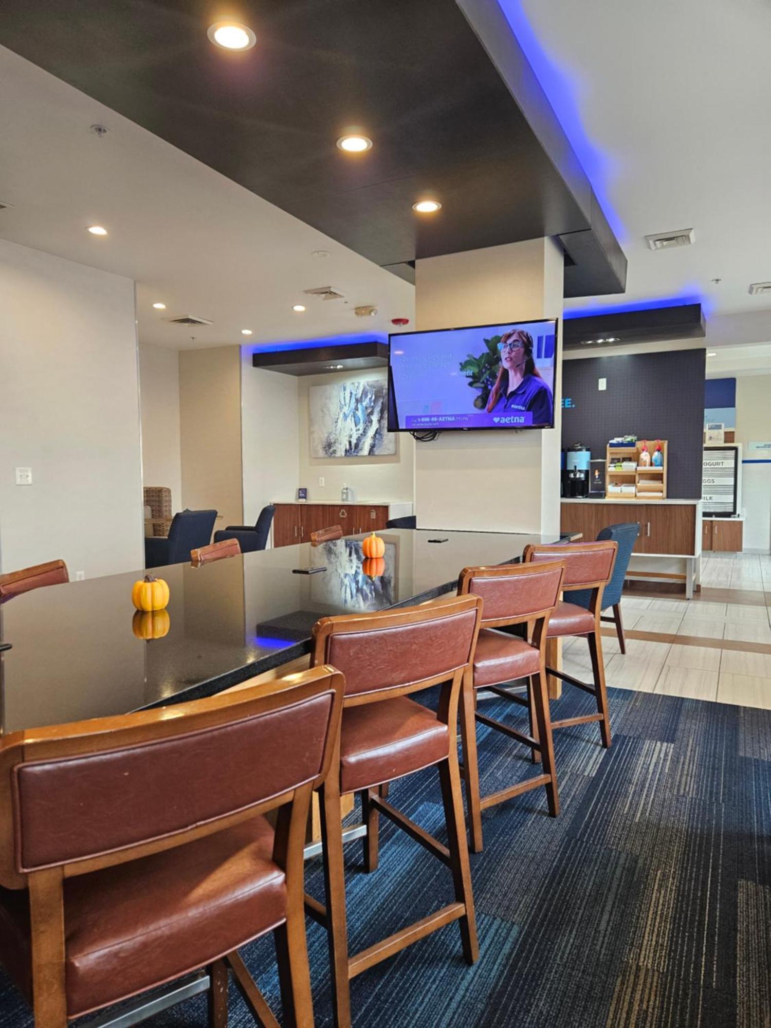 Holiday Inn Express And Suites Chicago West - St Charles By Ihg Saint Charles Exterior foto