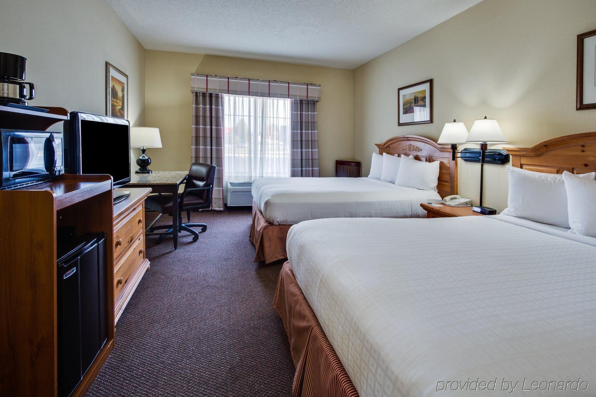 Holiday Inn Express And Suites Chicago West - St Charles By Ihg Saint Charles Exterior foto